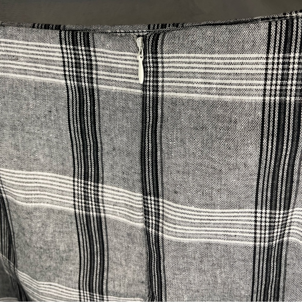 side tie mini skirt - Picture 4 of 6